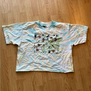MTV Graphic Crop Tee